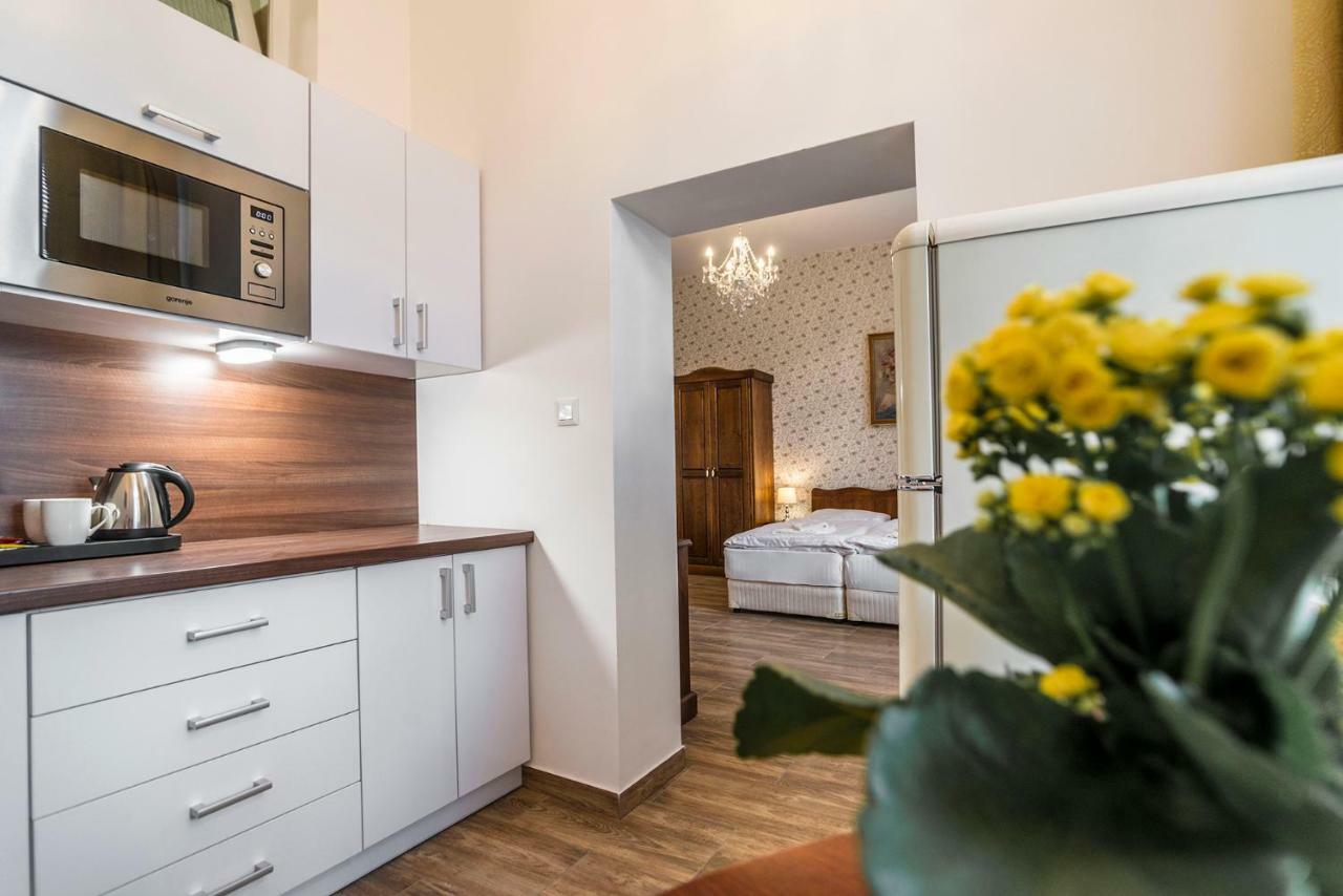 Retro Apartments Bosak Contactless Check-In プレショフ エクステリア 写真
