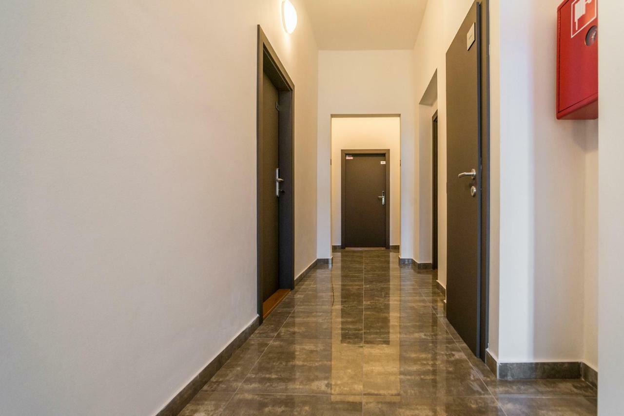 Retro Apartments Bosak Contactless Check-In プレショフ エクステリア 写真